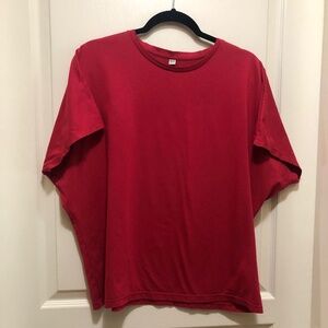 XL Uniqlo red short sleeve tee relaxed fit